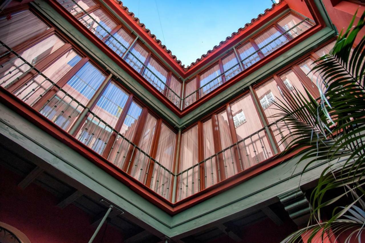 Oriental Apartment Gardens Views 2 Pax Seville Luaran gambar