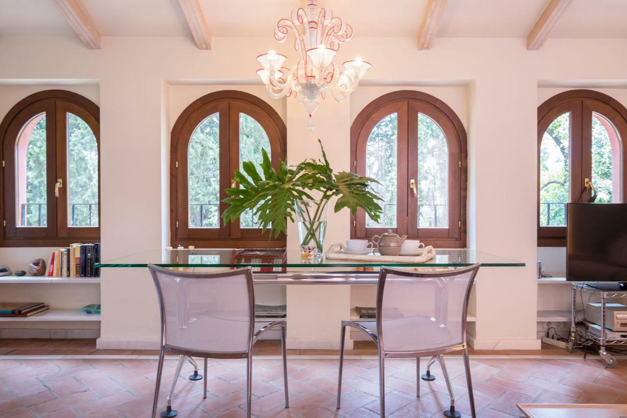 Oriental Apartment Gardens Views 2 Pax Seville Luaran gambar