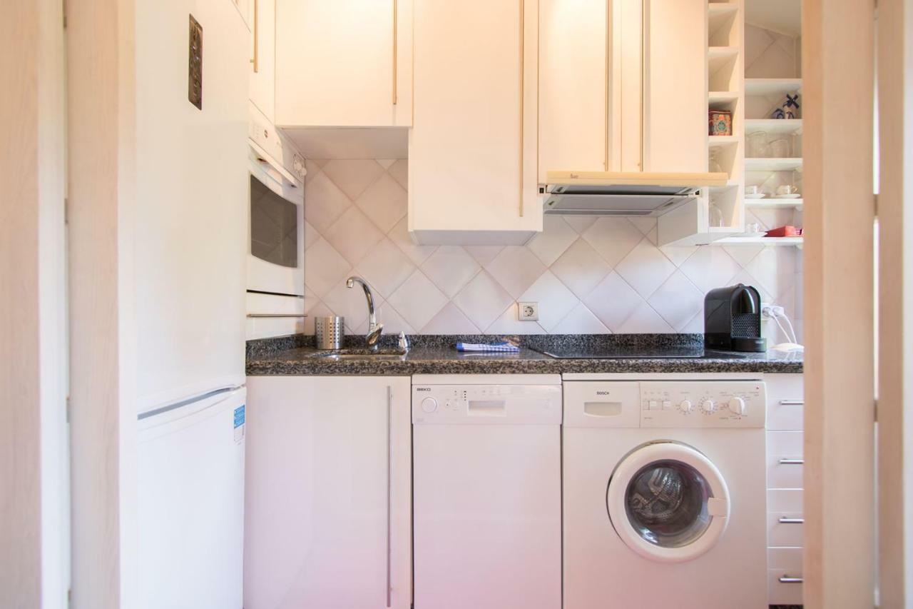 Oriental Apartment Gardens Views 2 Pax Seville Luaran gambar