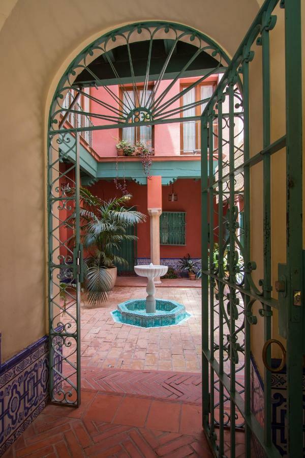 Oriental Apartment Gardens Views 2 Pax Seville Luaran gambar